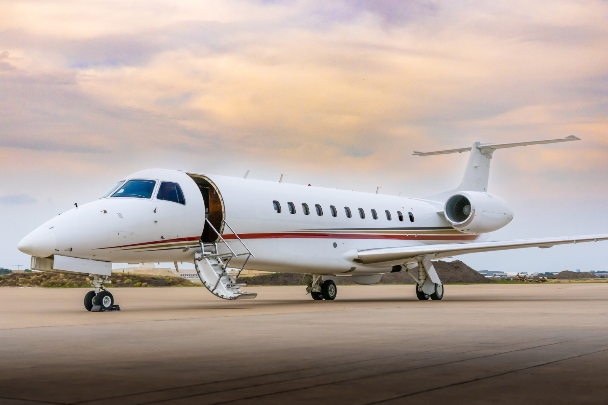 Embraer Legacy 650
